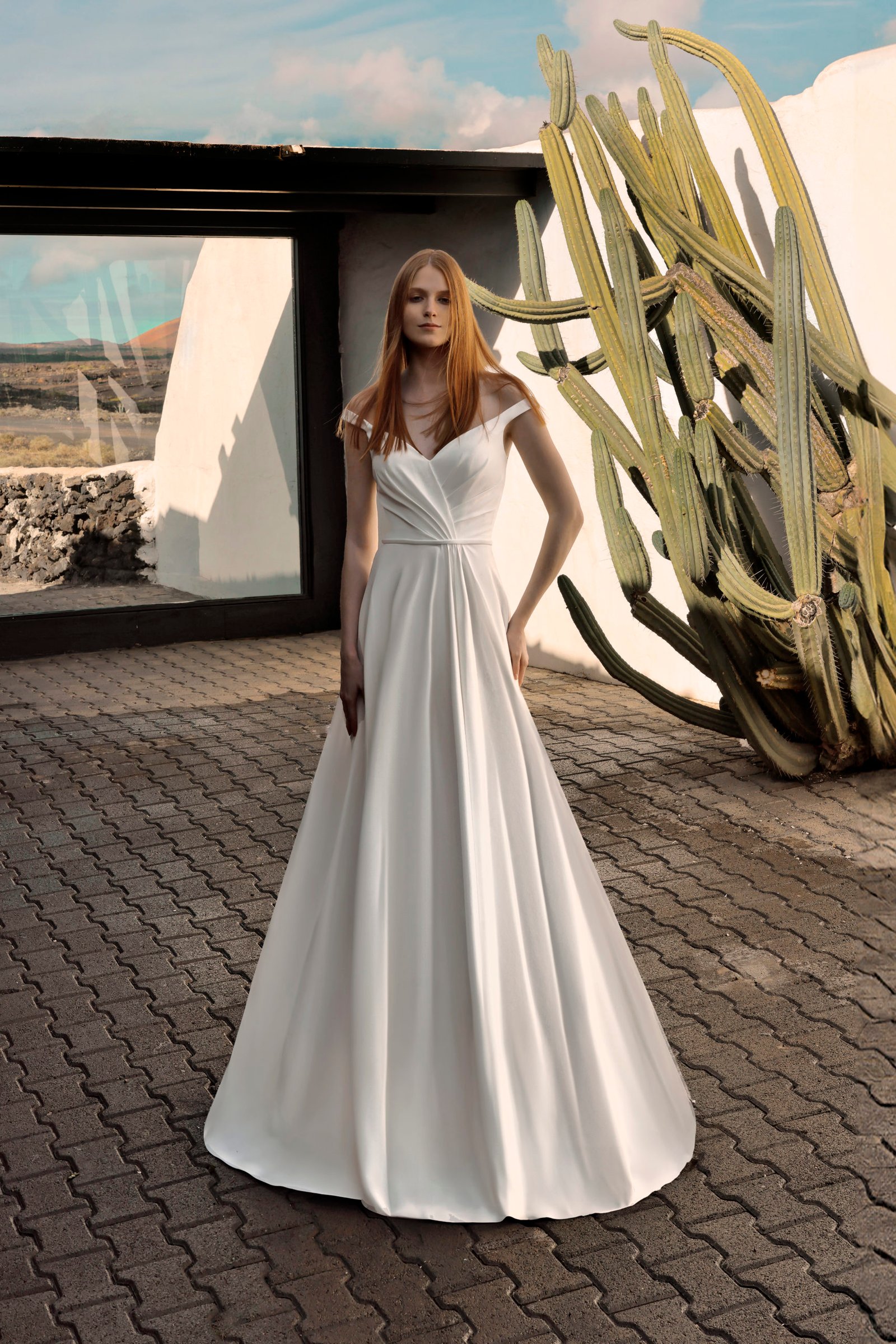 Robe Monica